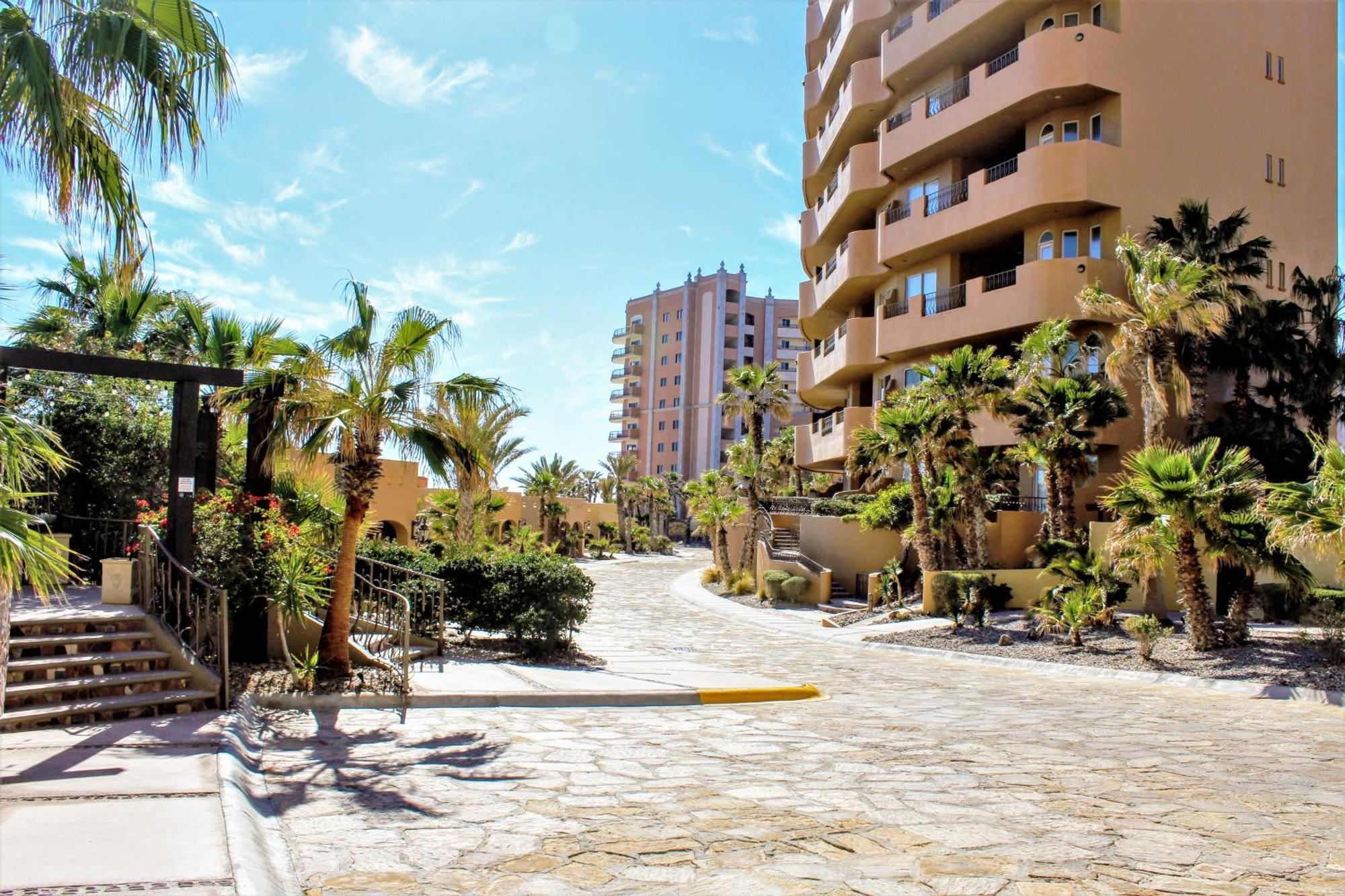 Bella Sirena Condo 201-E - Elegant Condo With Sunrise Sea Views Rocky Point Exterior photo